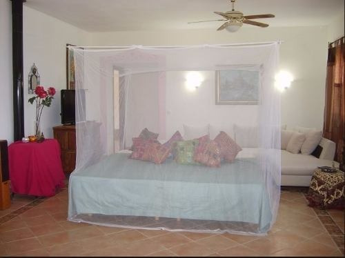 mosquiteros-cuadrados1 (1) Mosquitero cuadrado proteccion mosquitos instalacion duradero elegante Mosquitero cuadrado proteccion mosquitos instalacion duradero elegante
